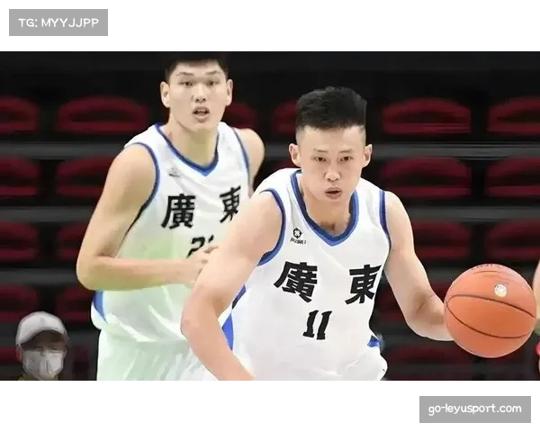 广东建队思路与版本脱节埋隐患 现代CBA强队配置高大中锋立体锋线 广东建队思路与版本脱节埋隐患 现代CBA强队配置高大中锋立体锋线